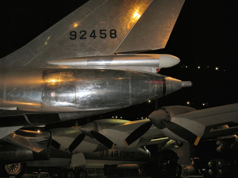 B-58 Hustler подвесной бак