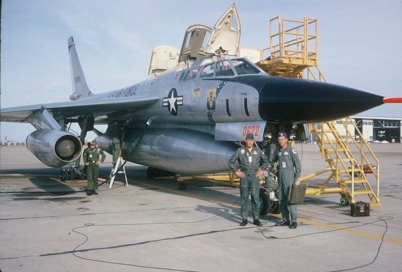 Конвэр b-58