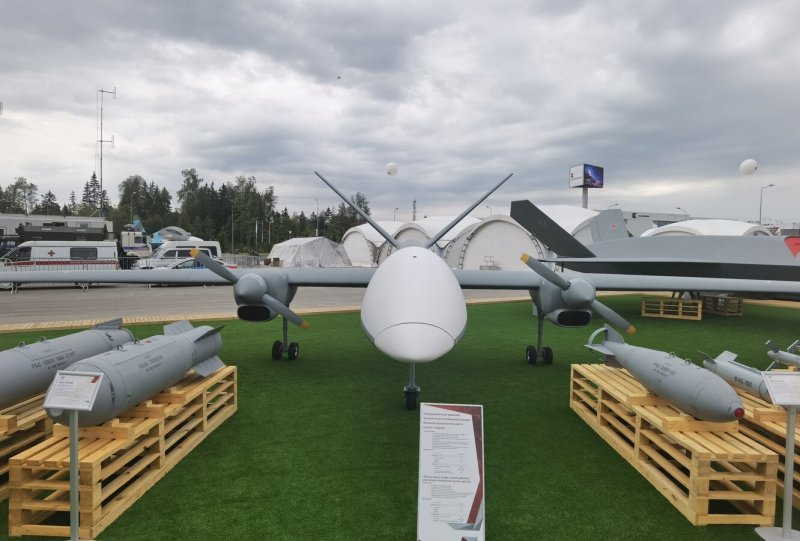 Беспилотные самолеты по длительности полета