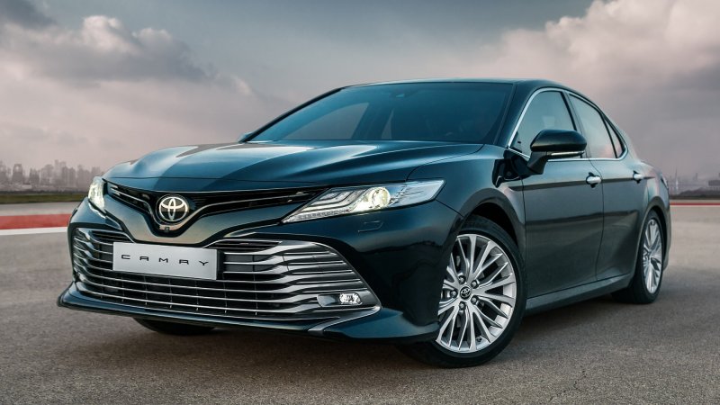 Toyota Camry новая