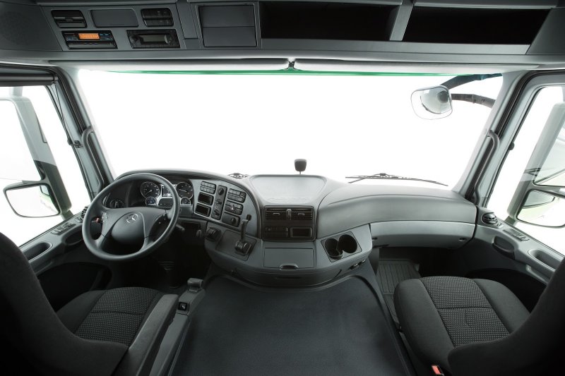 Mercedes-Benz Actros 1846 кабина