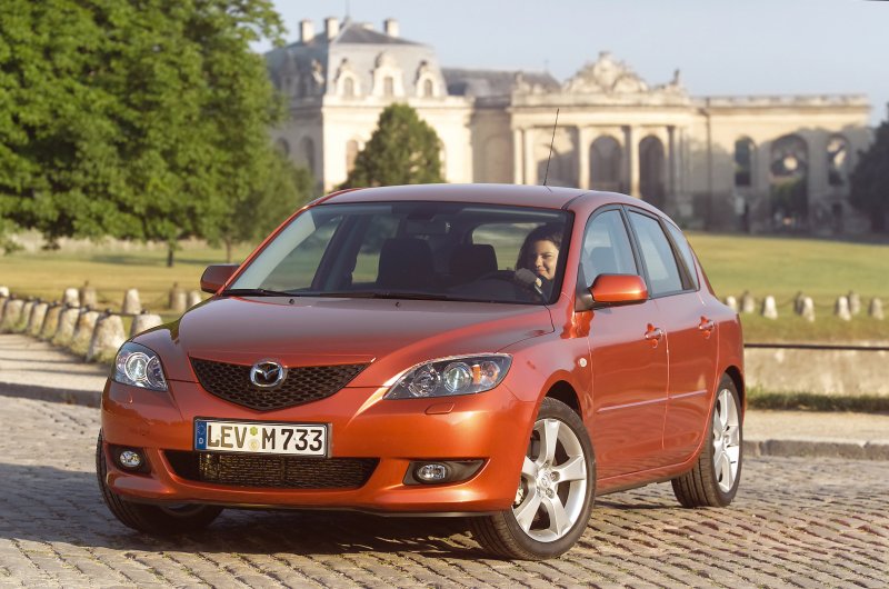 Мазда 3 2004