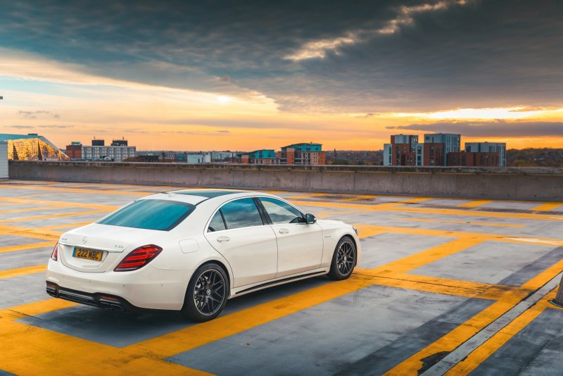 Mercedes s63 AMG 4k