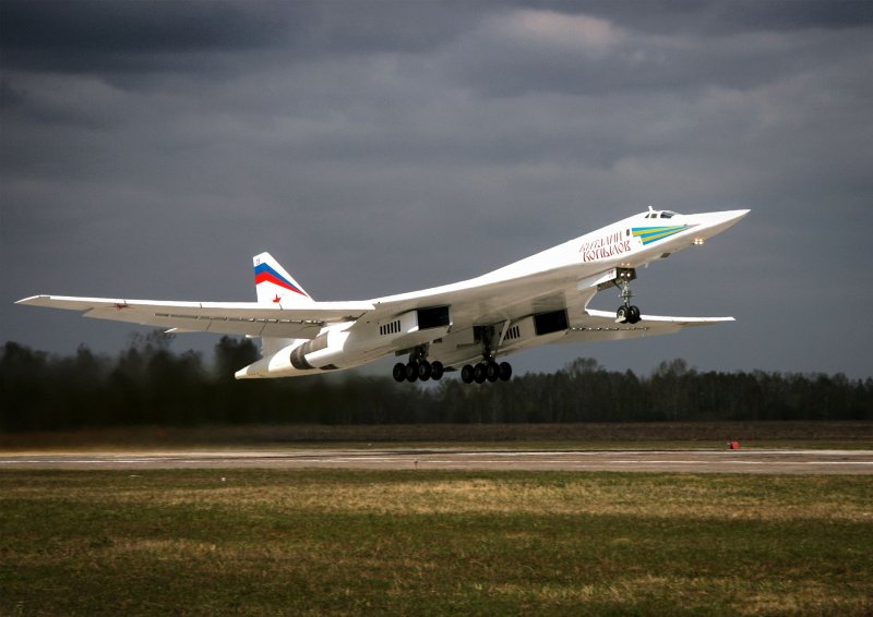 Самолет ту 160