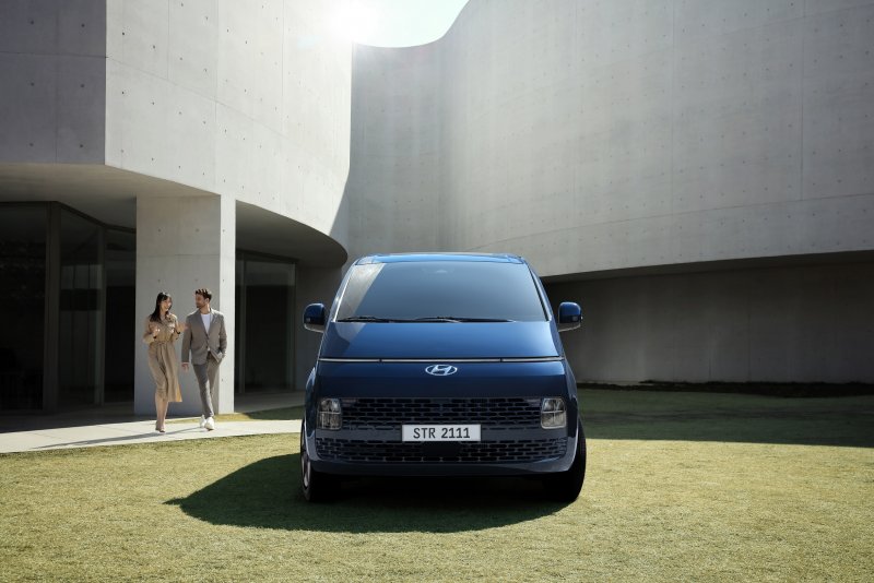 Hyundai Staria 2021