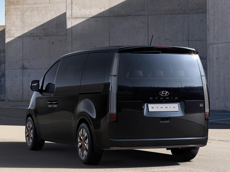 Hyundai Staria 2021