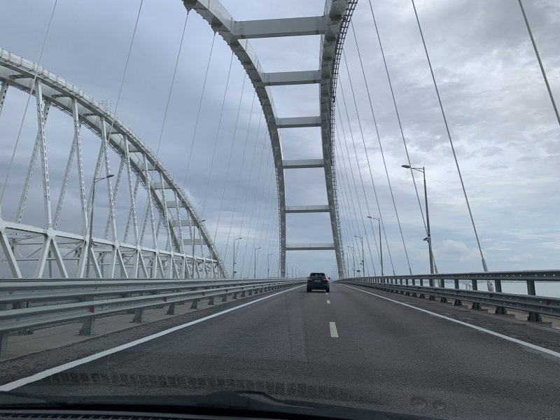 Автомобили Крымский мост Крым