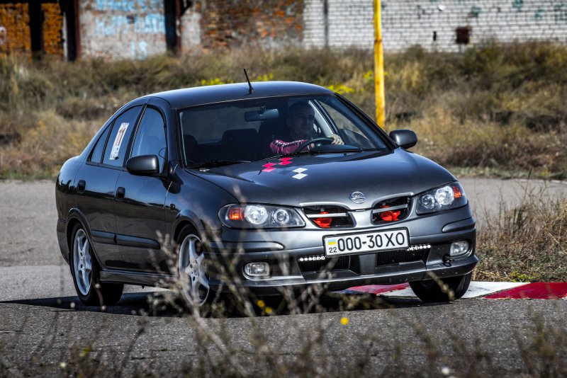 Nissan Almera 2005