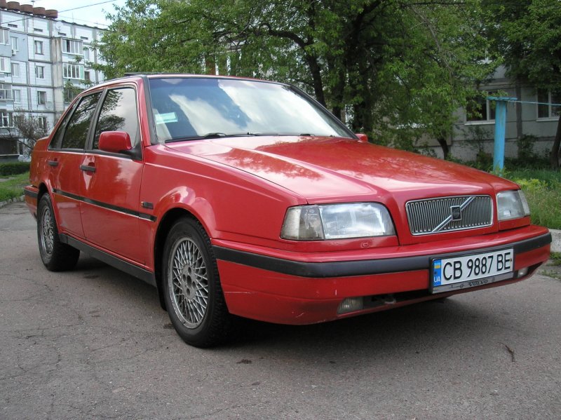 Volvo 460 седан