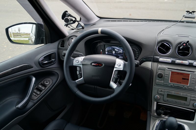 Ford Focus c Max 2010 салон