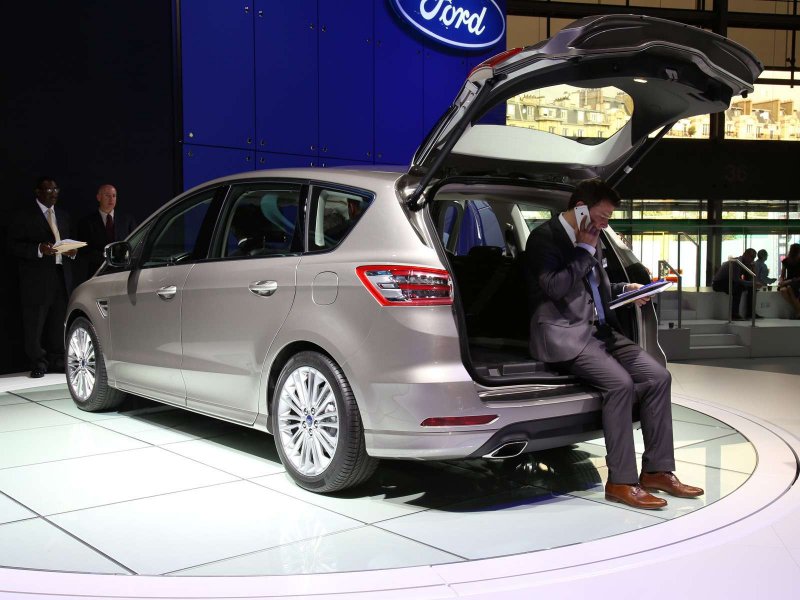 Ford s-Max 1 поколение