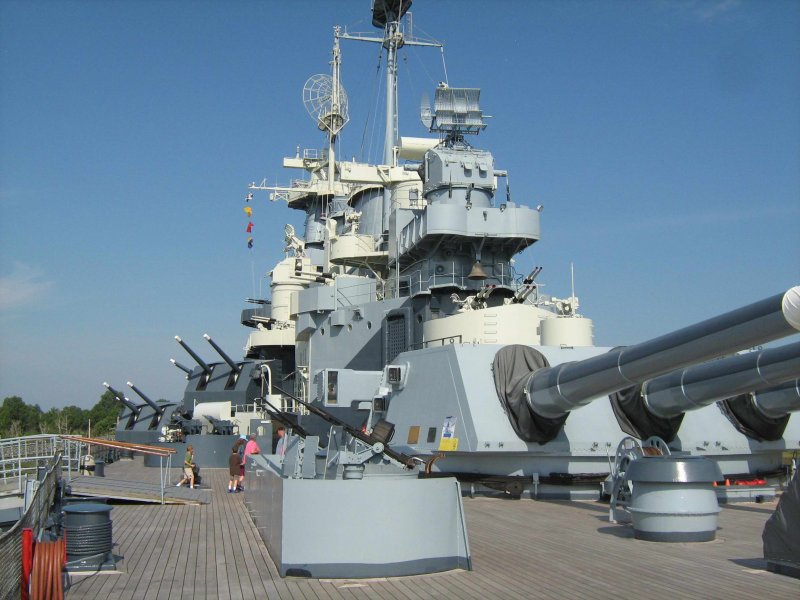 Линкор ВВ-55 «Норт Кэролайн