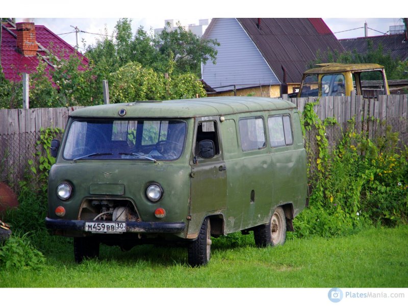 УАЗ грузовой бортовой 330365