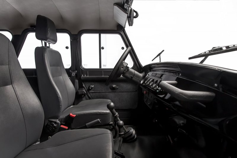 UAZ Hunter салон