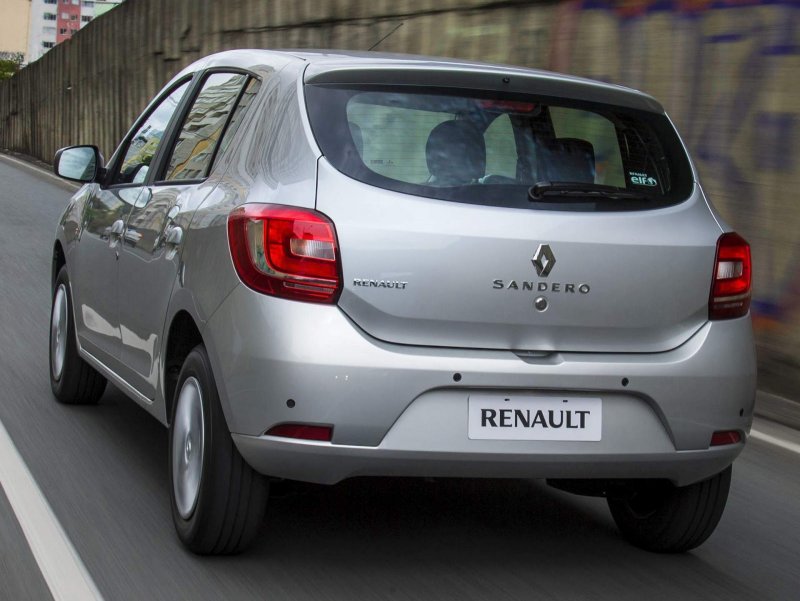 Renault Sandero 2 сзади