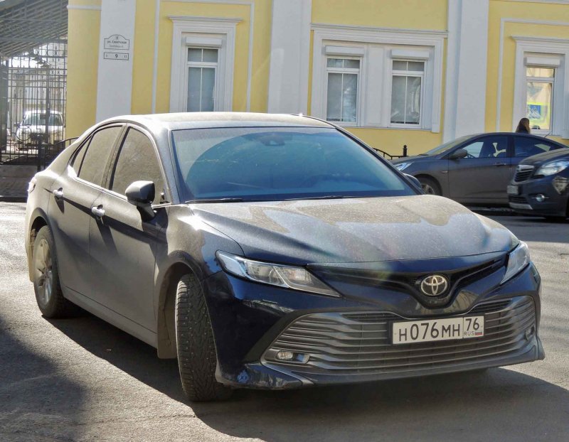 Toyota Camry 76