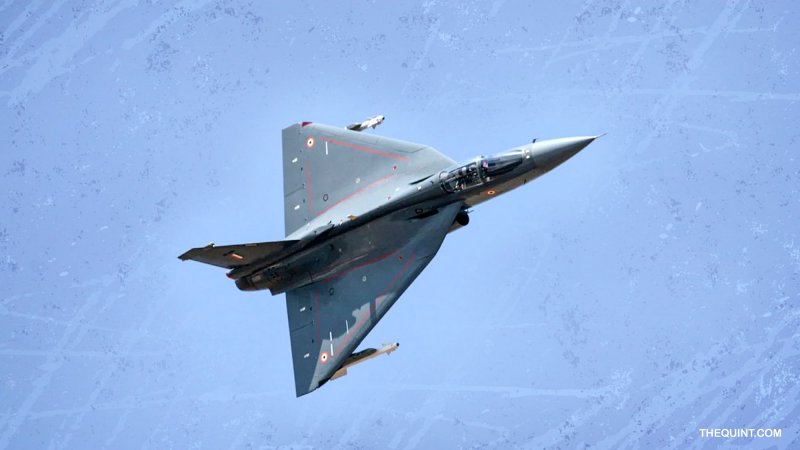 Самолетами hal Tejas