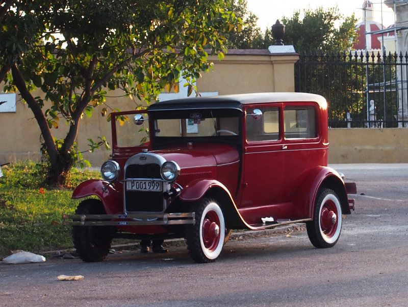 Ford 810