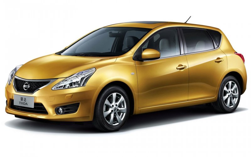 Nissan Tiida 2014