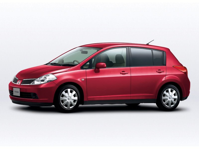 Nissan Tiida 1.8