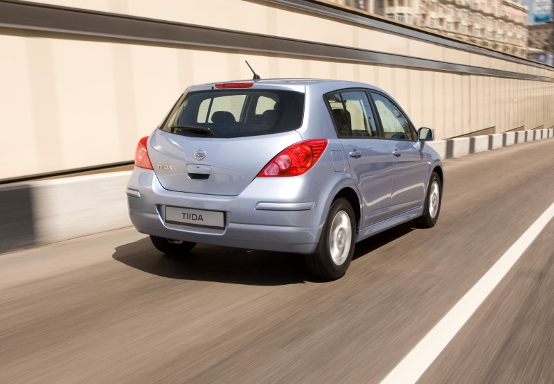 Nissan Tiida 2010