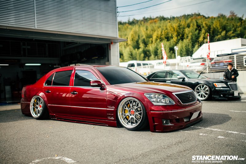 Toyota Celsior stance