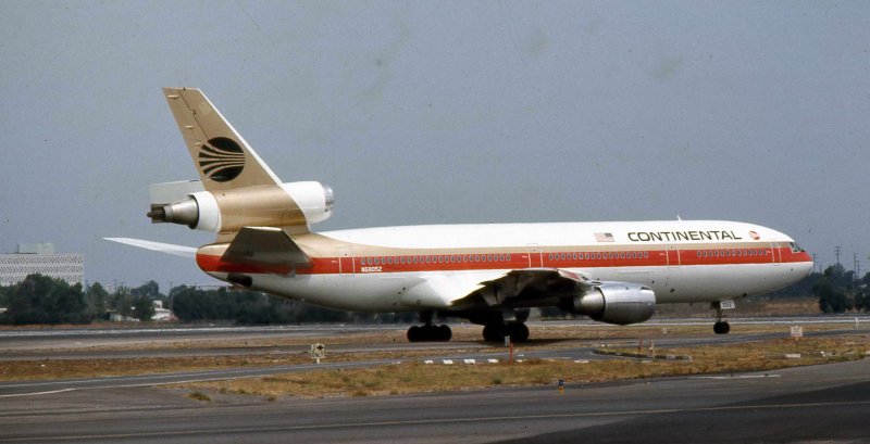 DC 10 обои