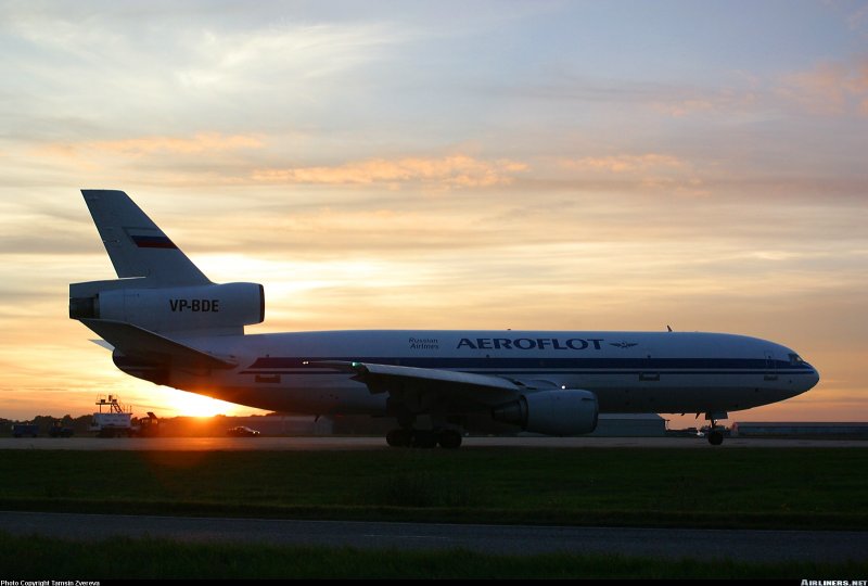 MCDONNELL Douglas DC-10