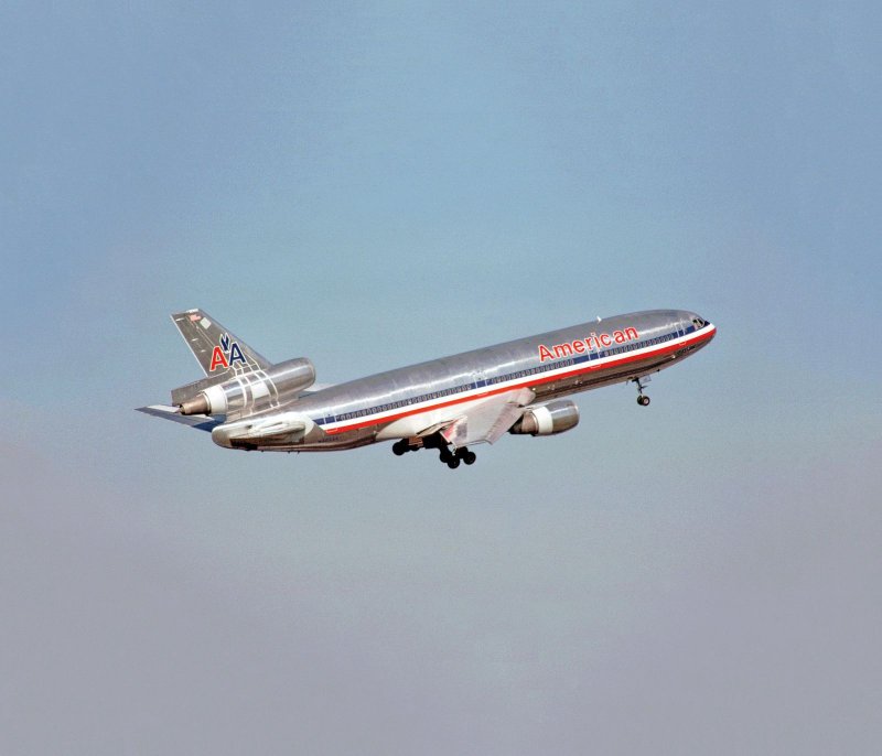 Грузовая дверь DC-10