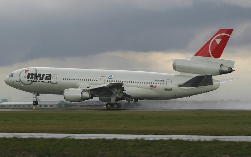 MC Douglas DC 10
