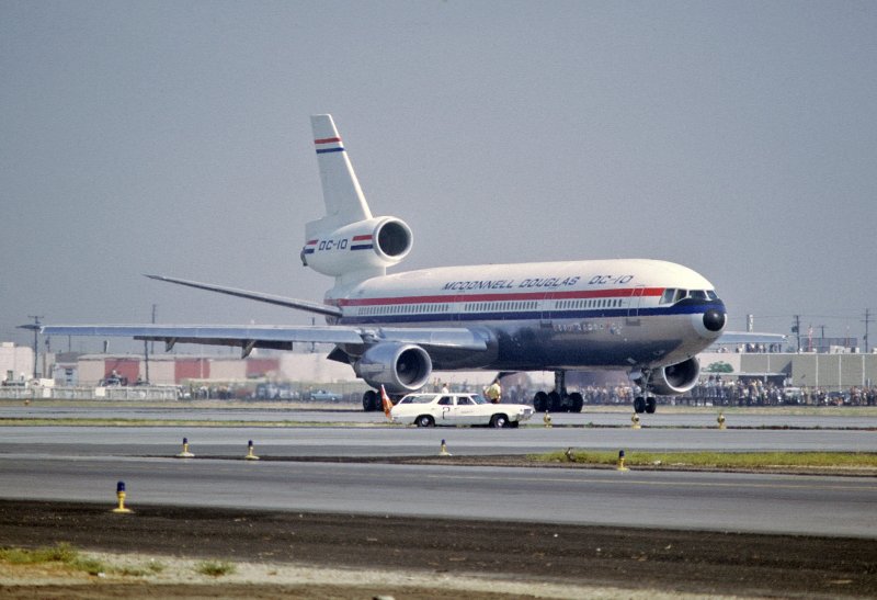 Макдоннелл Дуглас DC 10