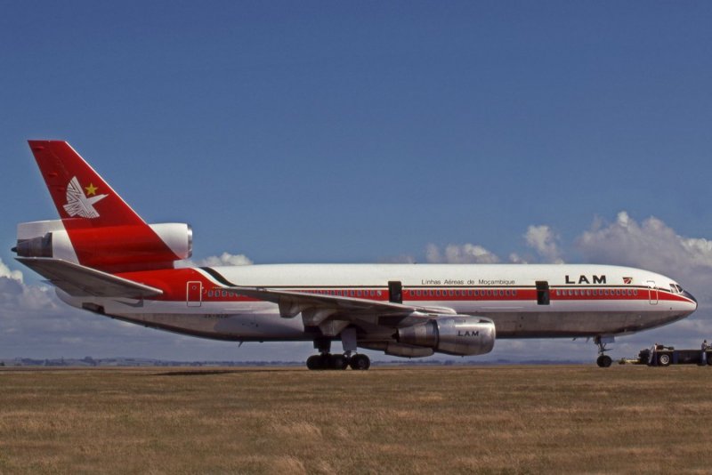 MCDONNELL Douglas DS 8 Door