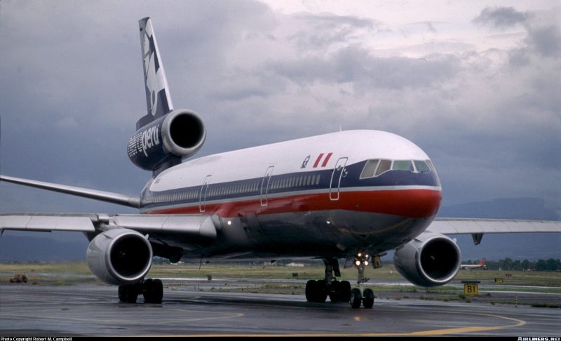 Douglas DC-10