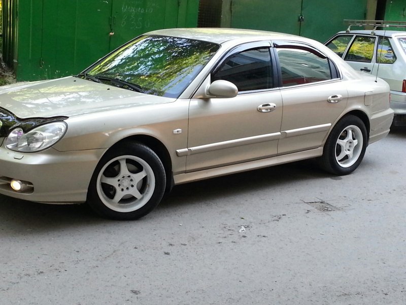 Sonata EF 2004
