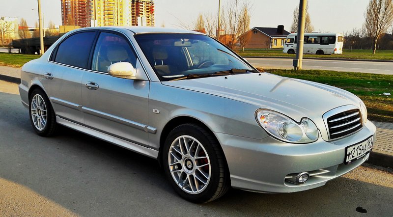 Sonata EF r17