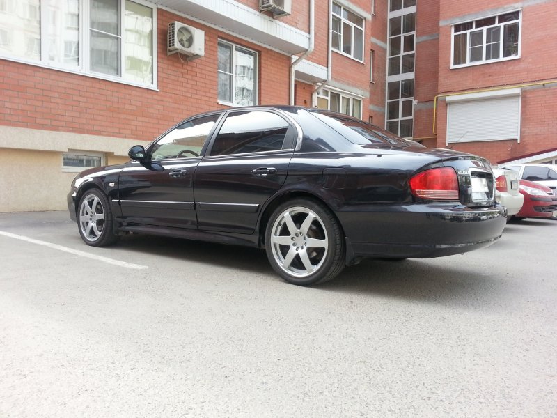 Sonata EF на r18 дисках