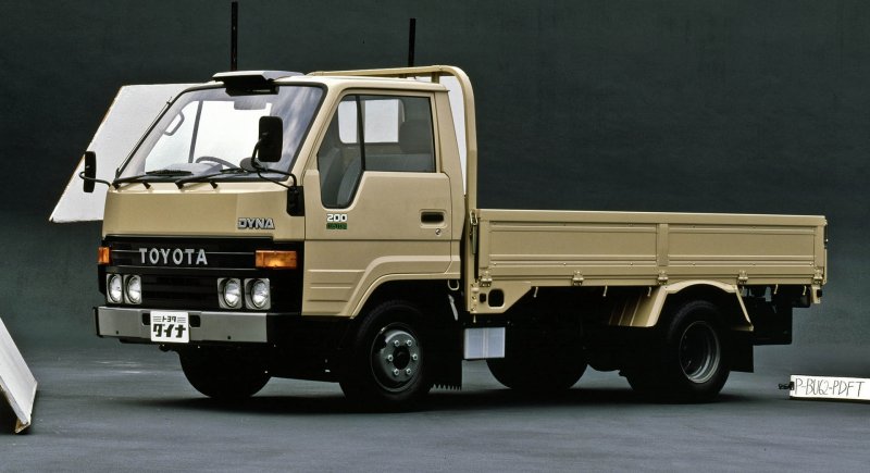 Toyota Dyna 2021