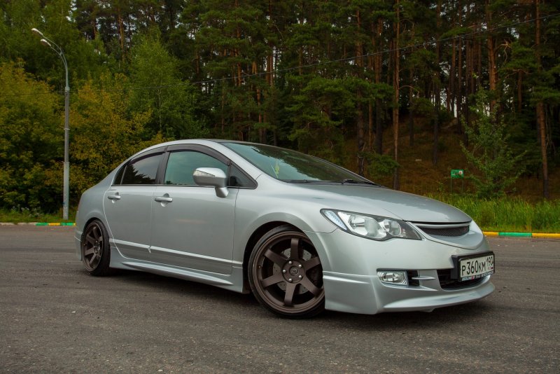 Honda Civic 8 4d