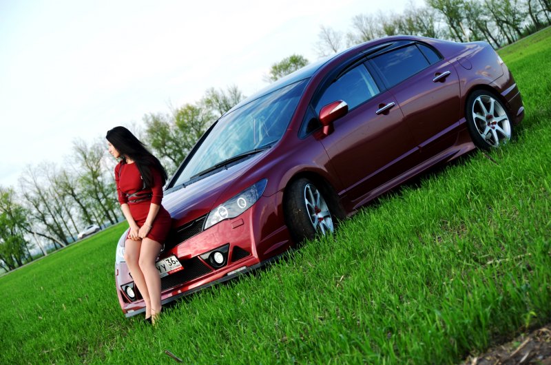 Honda Civic 4d вишня