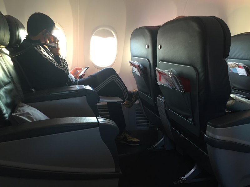 Салон самолета Боинг 737