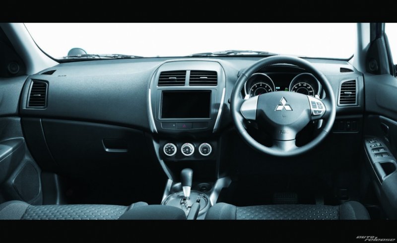 Mitsubishi RVR 2010 салон