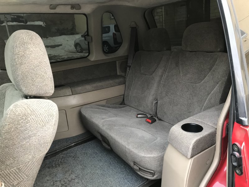 Mitsubishi RVR салон