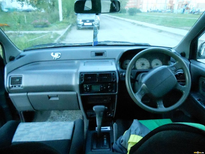RVR Mitsubishi 1996 салон