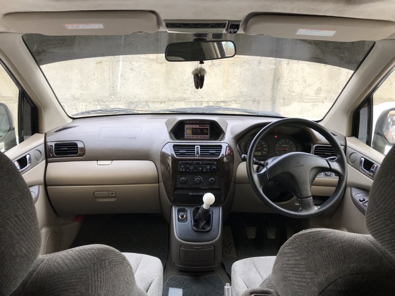 Mitsubishi RVR 2000 салон