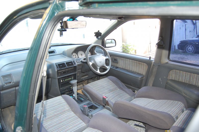 Mitsubishi RVR 1993 салон