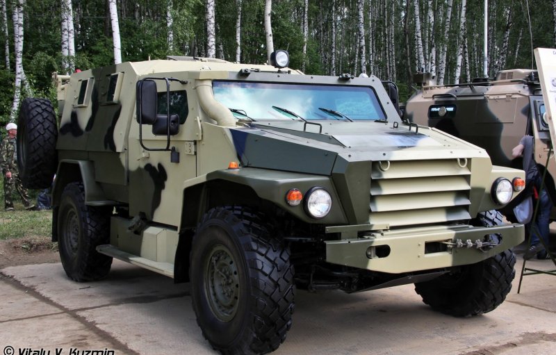 Бронеавтомобиль ВПК-3927 «волк»