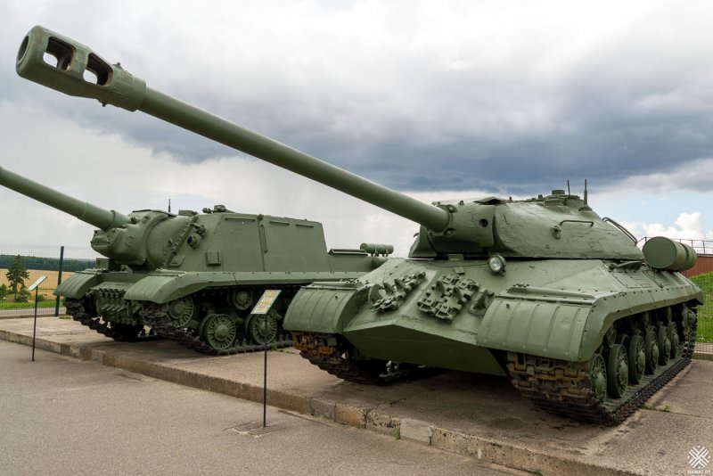 ИС 152 тяжелый танк