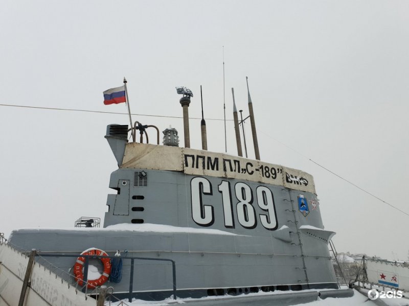 Подводная лодка на набережной лейтенанта Шмидта