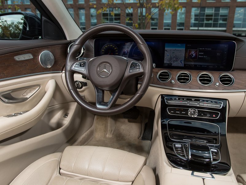 Мерседес e220 салон