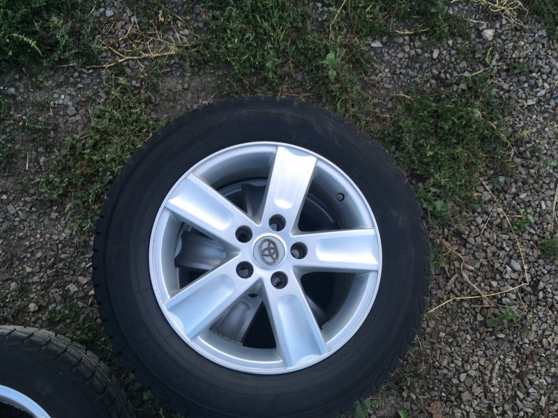 215/60 R16 Camry